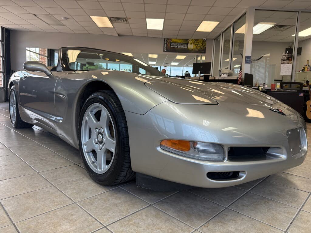 1998 Chevrolet Corvette Convertible RWD