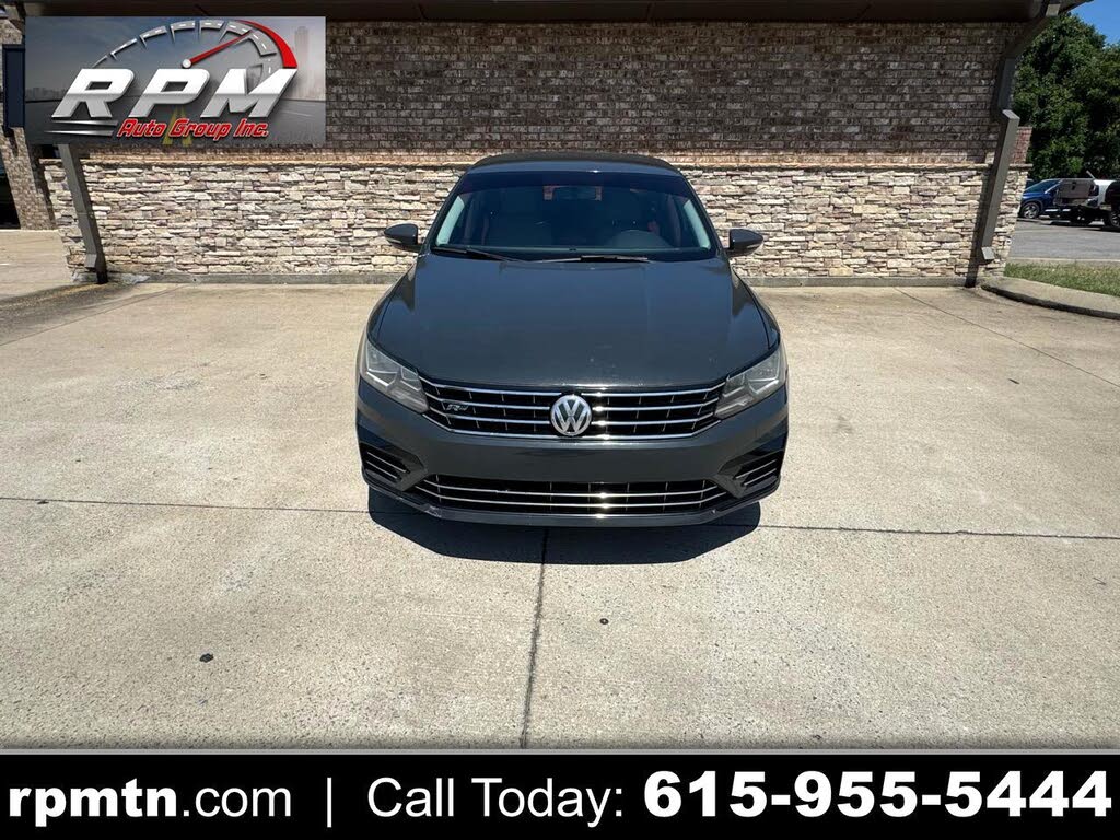 2017 Volkswagen Passat R-Line