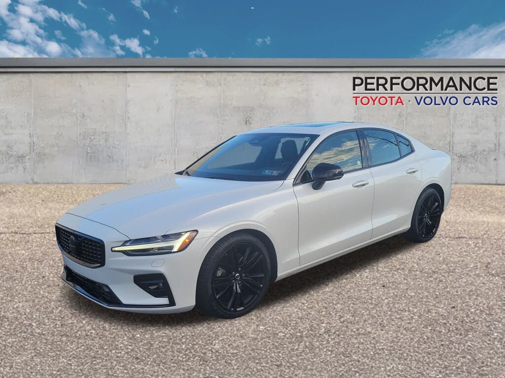 2023 Volvo S60 B5 Plus Black Edition FWD