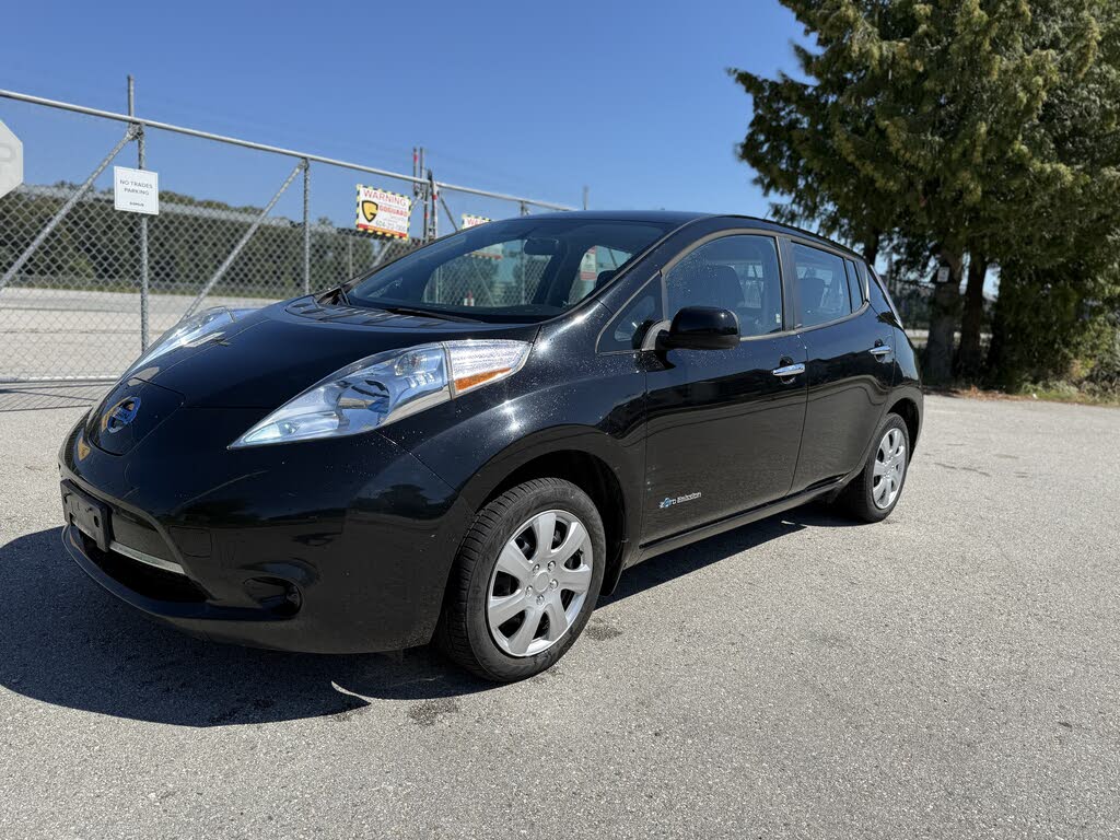 2013 Nissan LEAF S