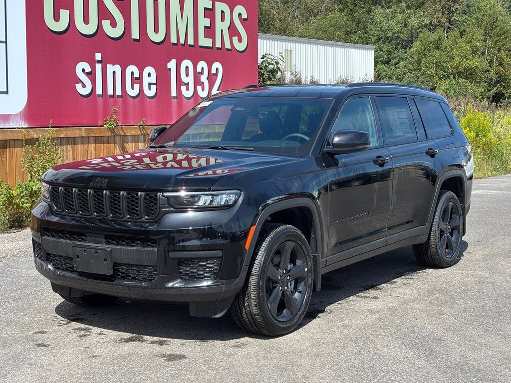 2025 Jeep Grand Cherokee L Altitude 4WD