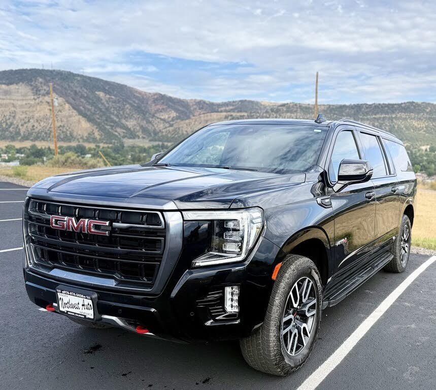 2024 GMC Yukon XL AT4 4WD