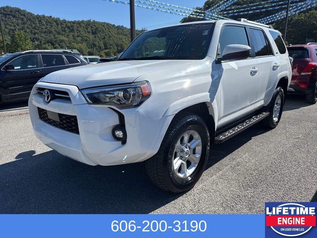 2024 Toyota 4Runner SR5 4WD
