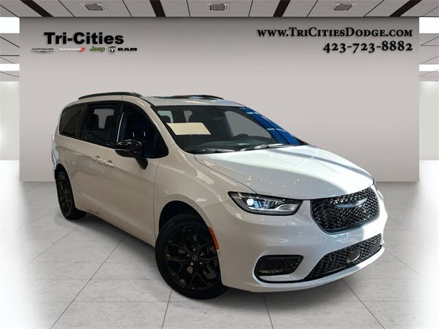 2026 Chrysler Pacifica Limited AWD