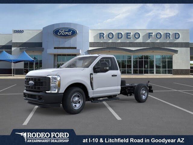 2025 Ford F-350 Super Duty Chassis XL Regular Cab RWD