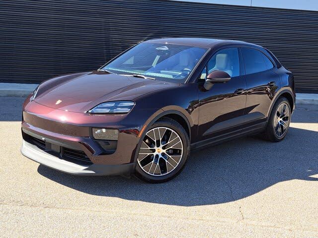 2025 Porsche Macan AWD