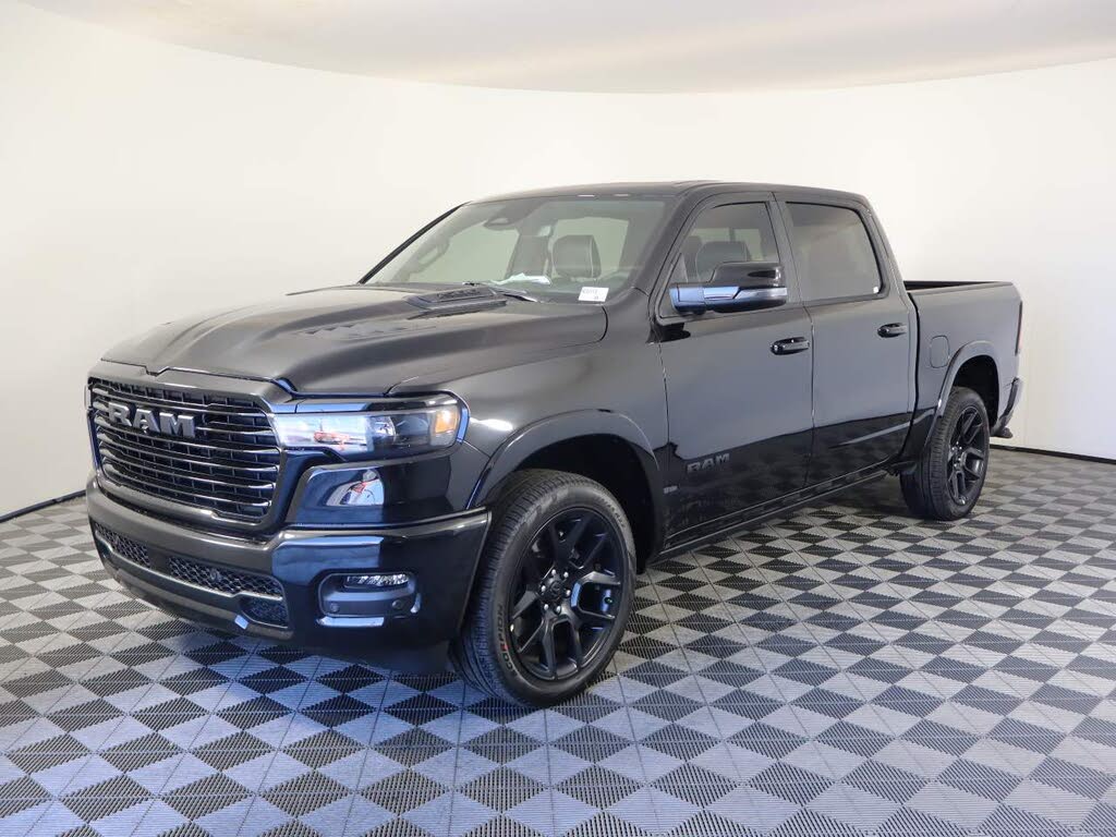 2026 RAM 1500 Laramie Crew Cab 4WD