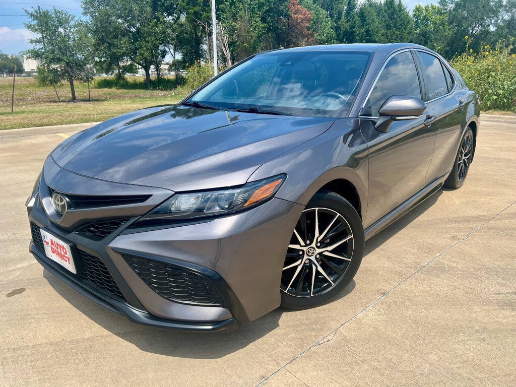 2022 Toyota Camry SE Nightshade FWD