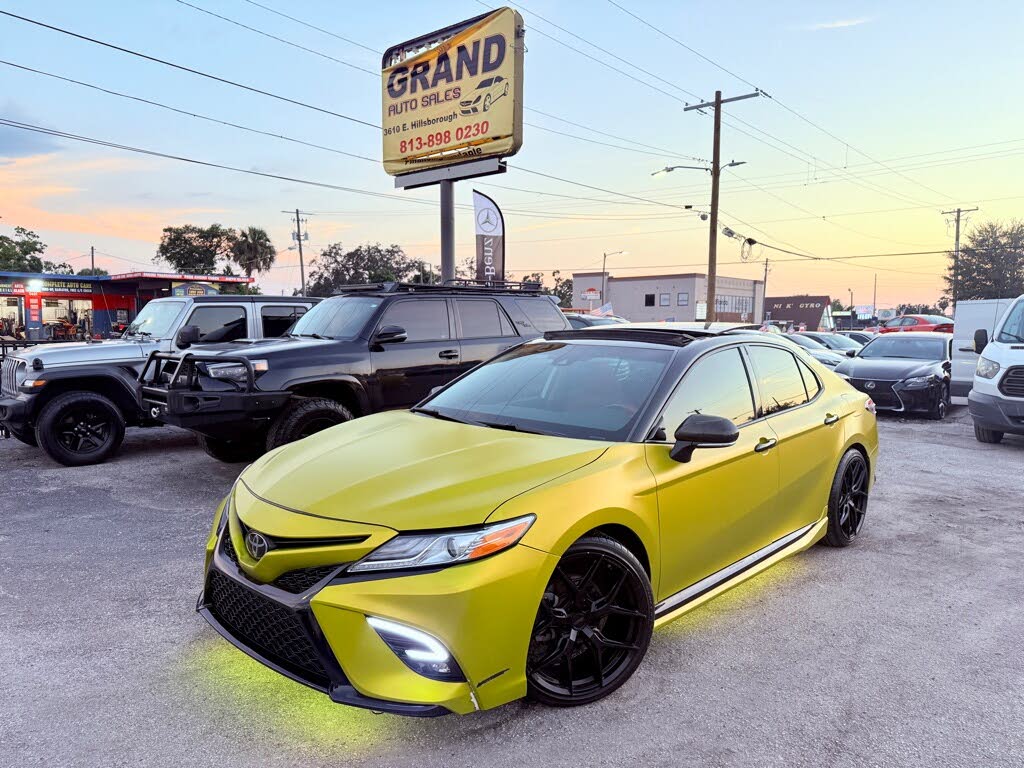 2020 Toyota Camry XSE FWD