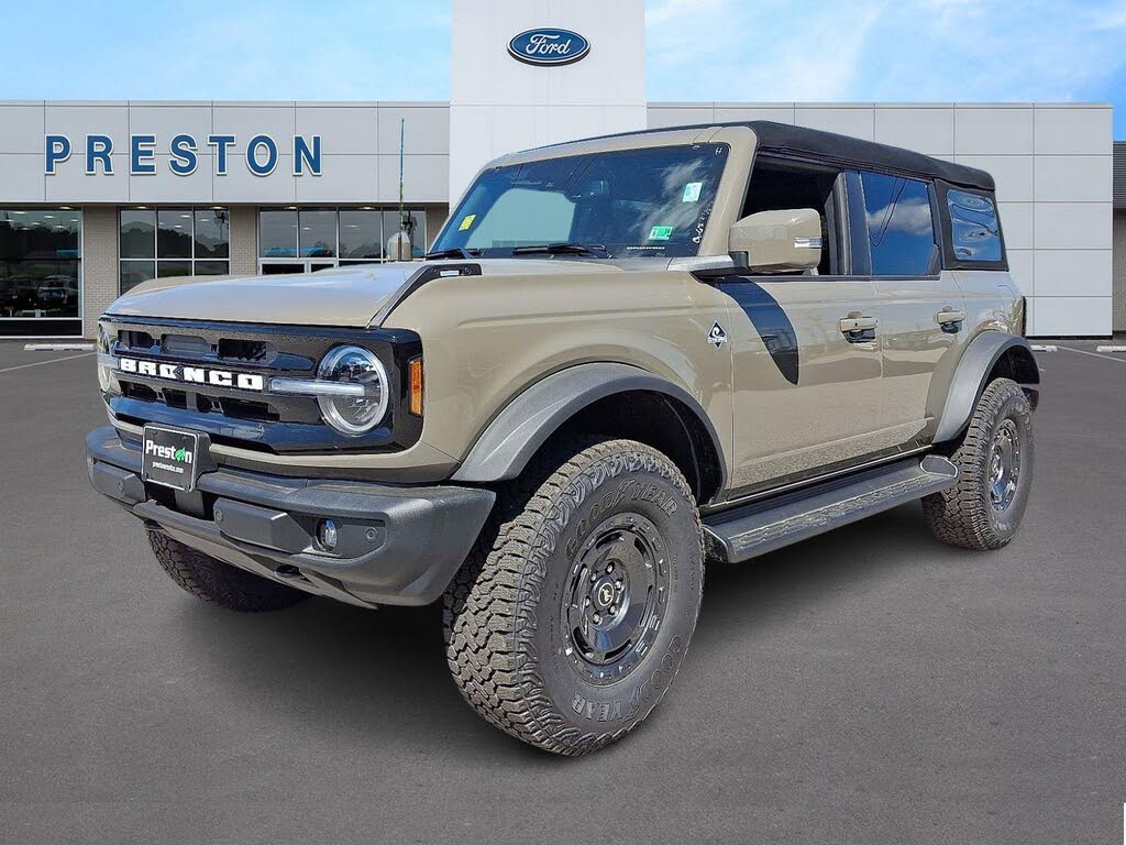 2025 Ford Bronco Outer Banks 4-Door 4WD