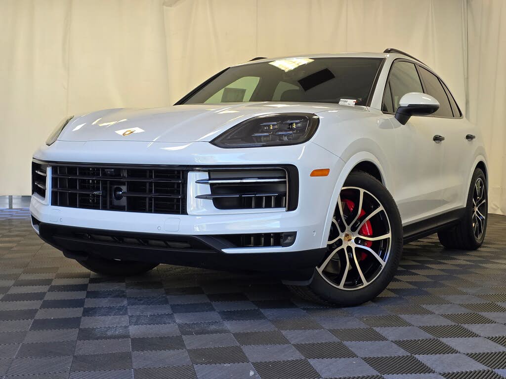 2025 Porsche Cayenne S AWD