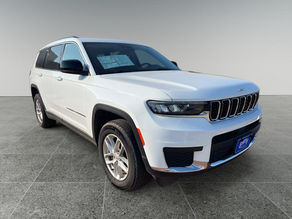 2023 Jeep Grand Cherokee L Laredo RWD