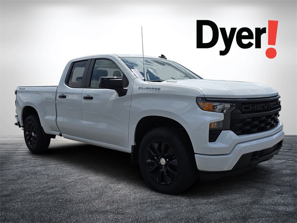 2026 Chevrolet Silverado 1500 Custom Double Cab 4WD