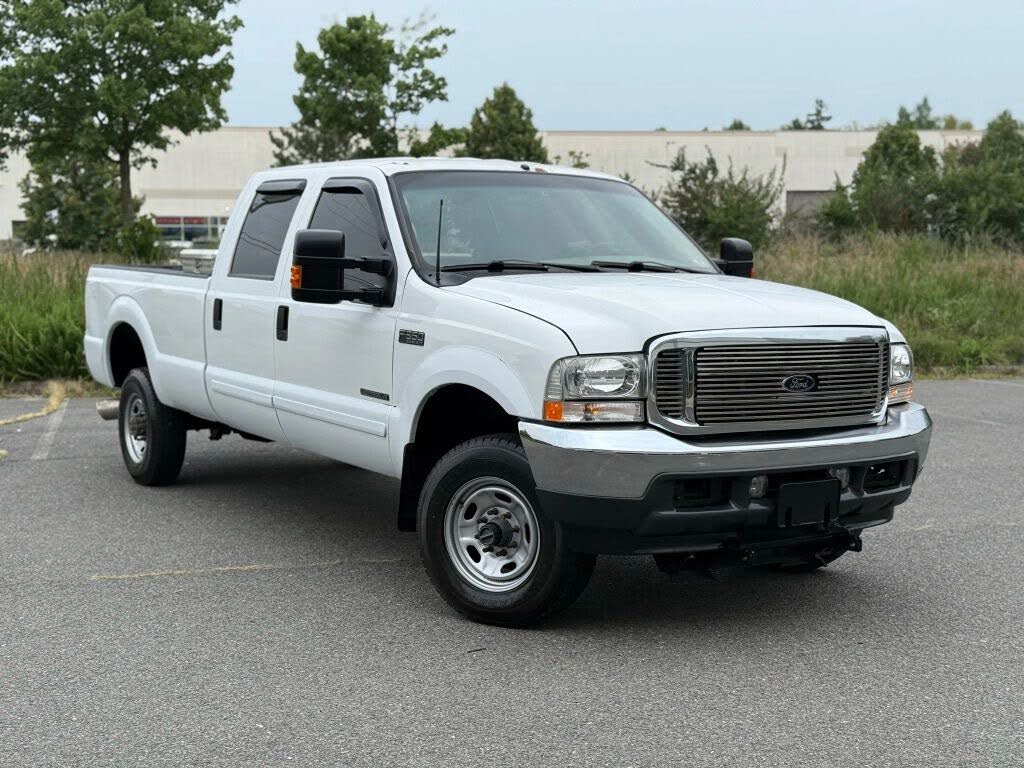 2002 Ford F-350 Super Duty Lariat Crew Cab LB 4WD