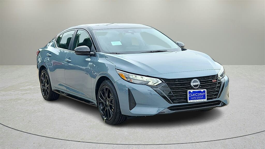 2025 Nissan Sentra SR FWD