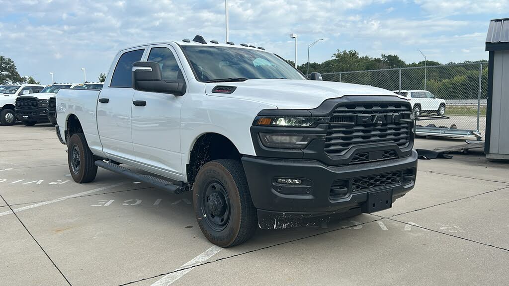 2026 RAM 2500 Tradesman Crew Cab 4WD