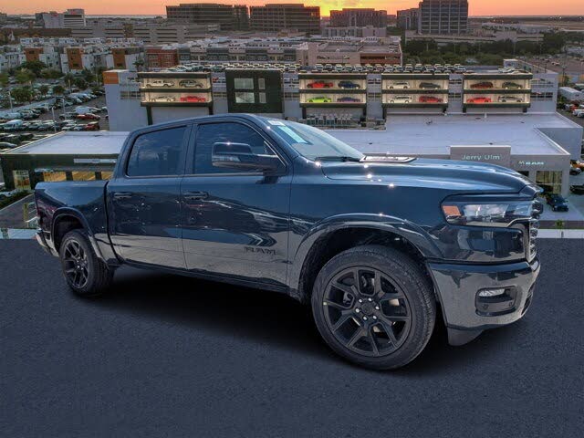 2026 RAM 1500 Laramie Crew Cab 4WD