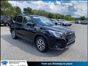Subaru Forester Premium Crossover AWD