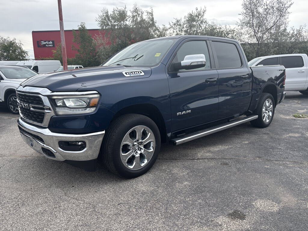 RAM 1500 Big Horn Crew Cab 4WD 2022