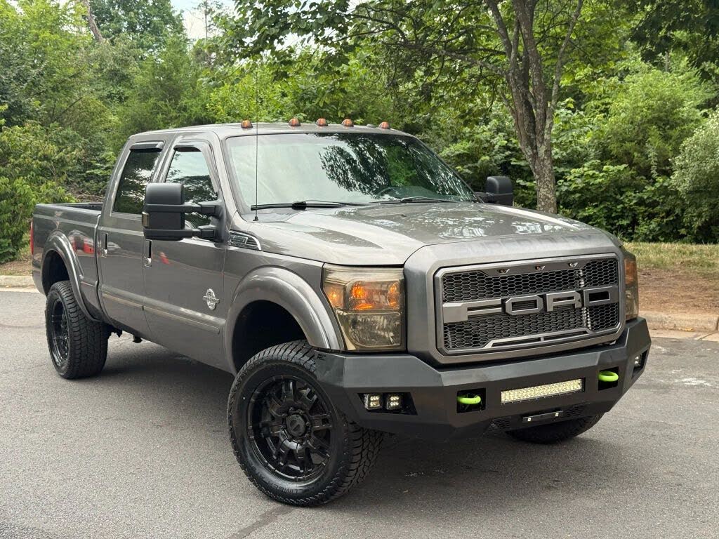 2011 Ford F-350 Super Duty Lariat Crew Cab 4WD