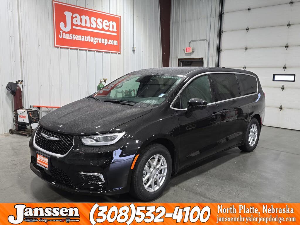 2026 Chrysler Pacifica Select FWD