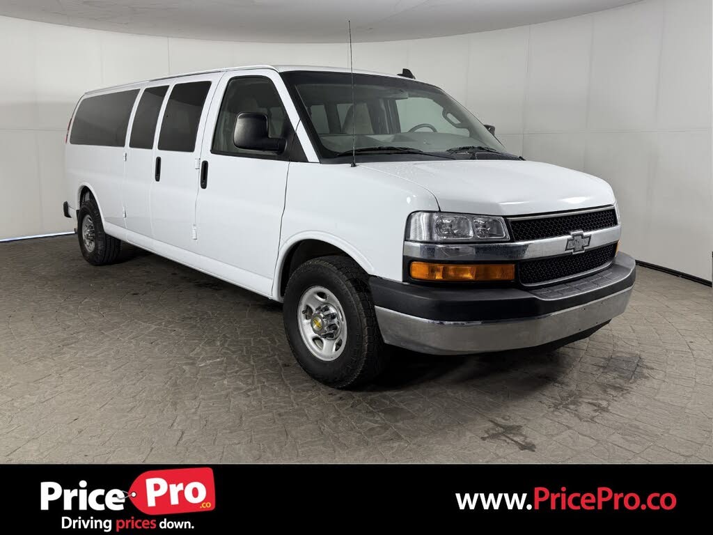 2016 Chevrolet Express 3500 1LT Extended RWD