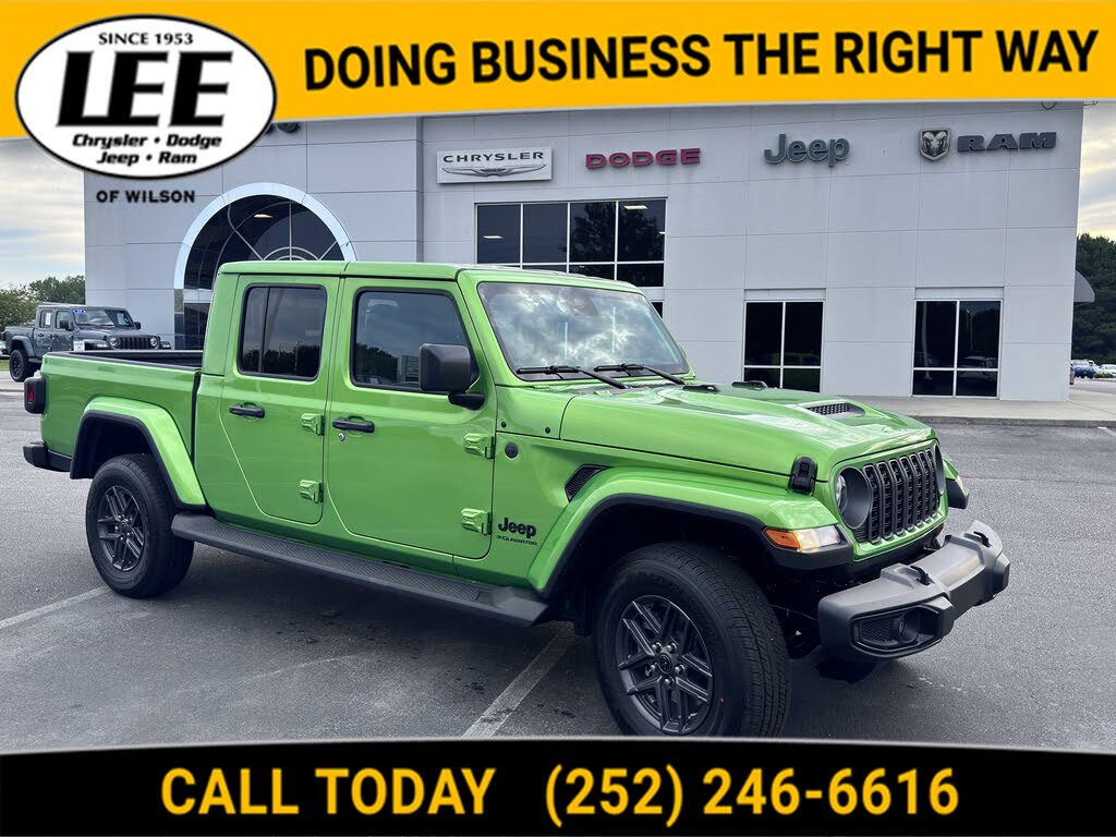 2025 Jeep Gladiator Sport S Crew Cab 4WD