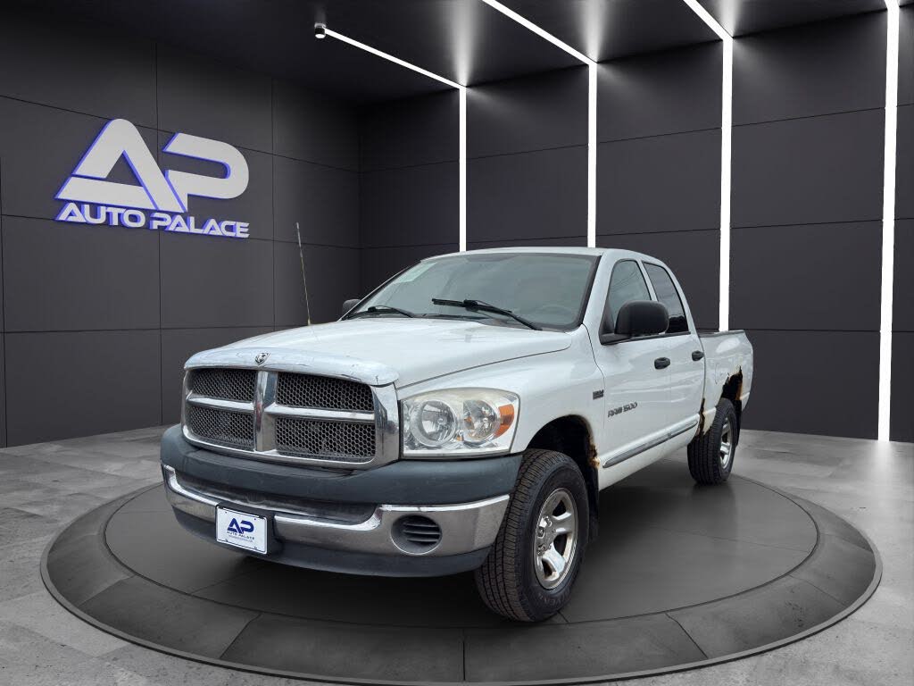 2007 Dodge RAM 1500 ST Quad Cab 4WD