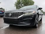 Volkswagen Passat 2.0T R-Line FWD