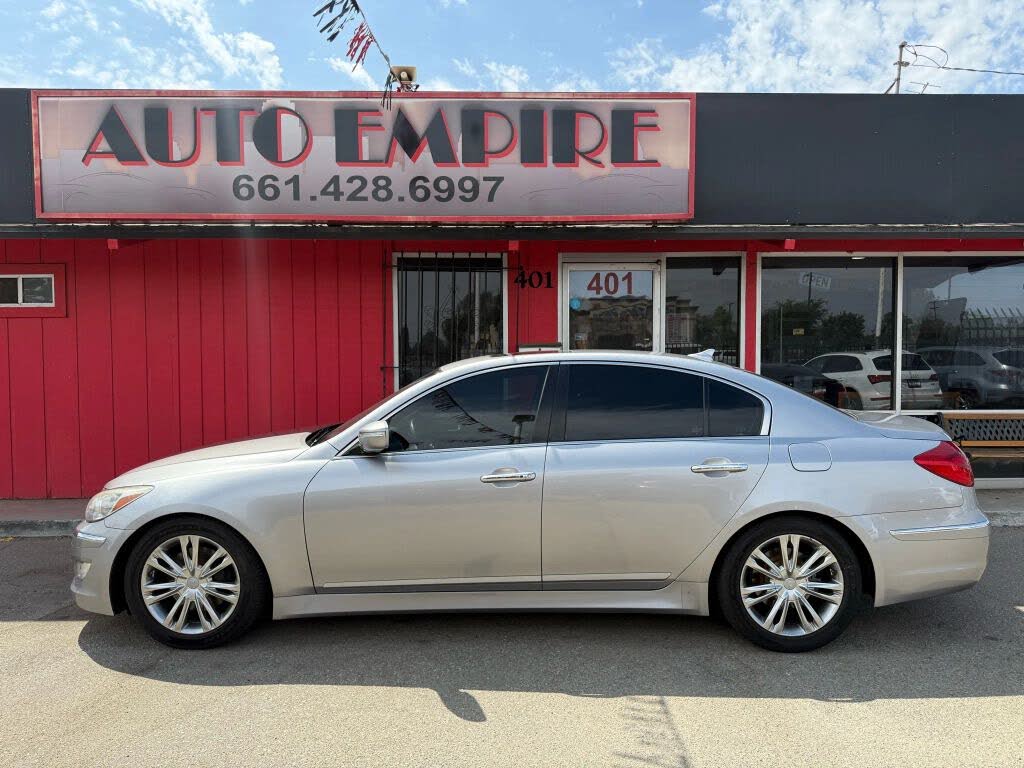 2012 Hyundai Genesis 3.8 RWD