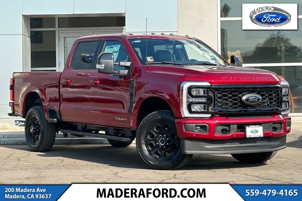 2025 Ford F-250 Super Duty Lariat Crew Cab 4WD