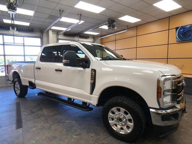 2024 Ford F-250 Super Duty XLT SuperCab 4WD