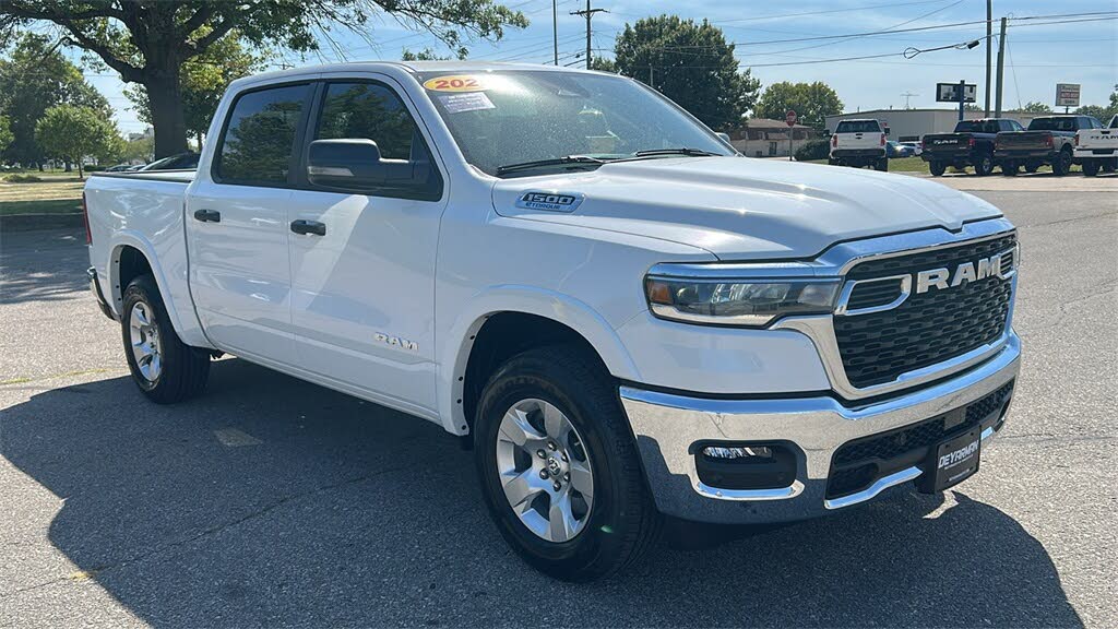2025 RAM 1500 Big Horn Crew Cab 4WD