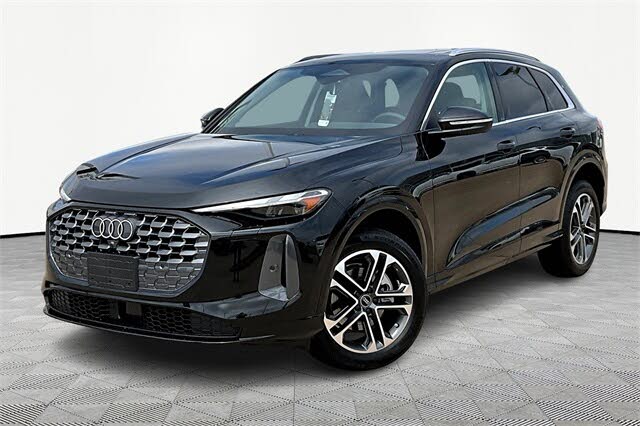 2025 Audi Q5 quattro Premium 40 TFSI