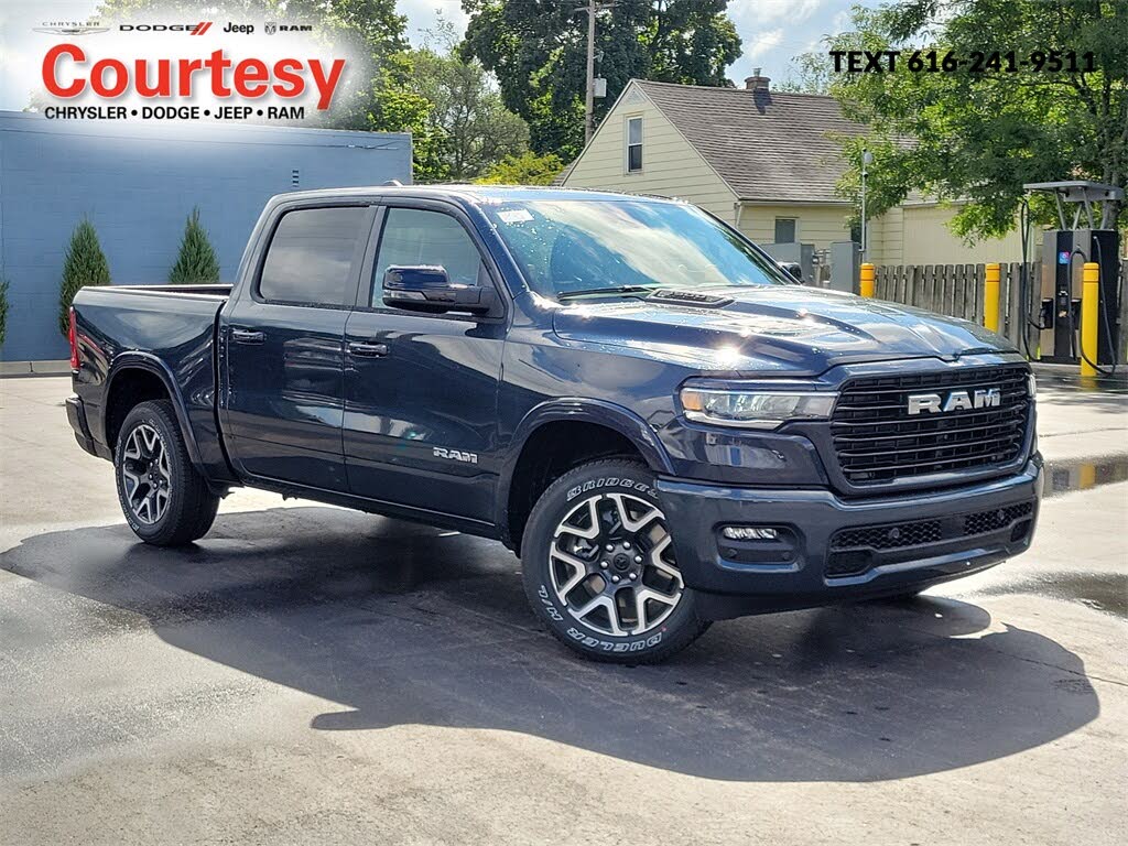 2026 RAM 1500 Laramie Crew Cab 4WD