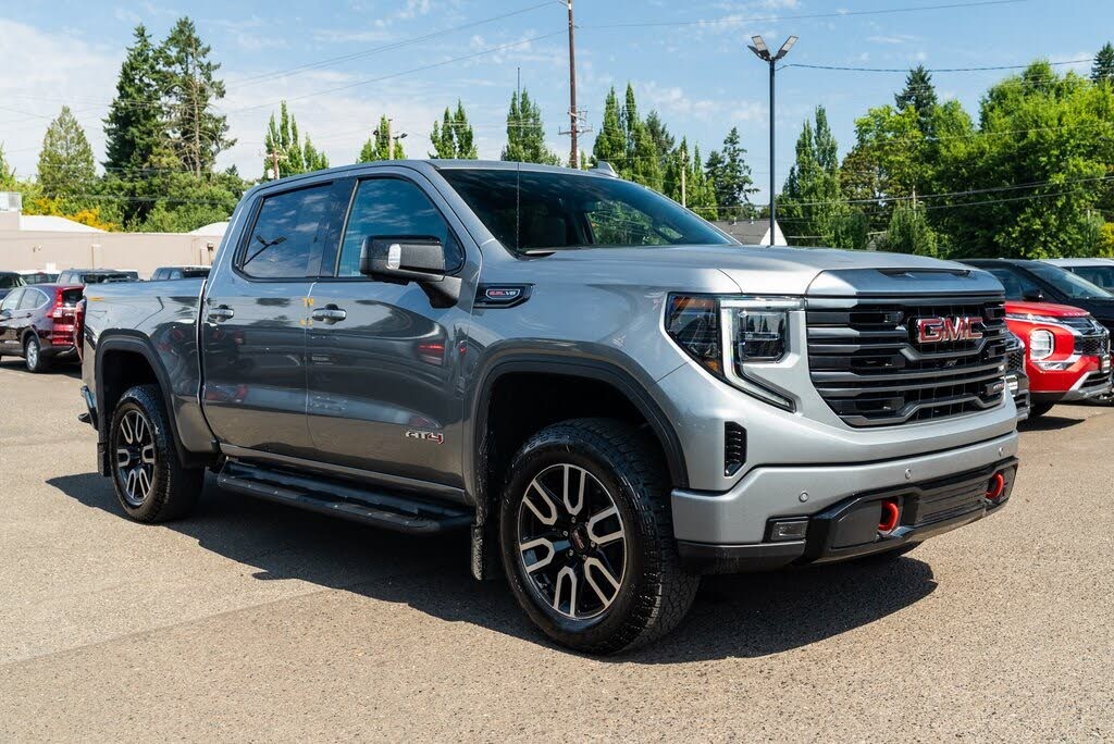 2024 GMC Sierra 1500 AT4 Crew Cab 4WD