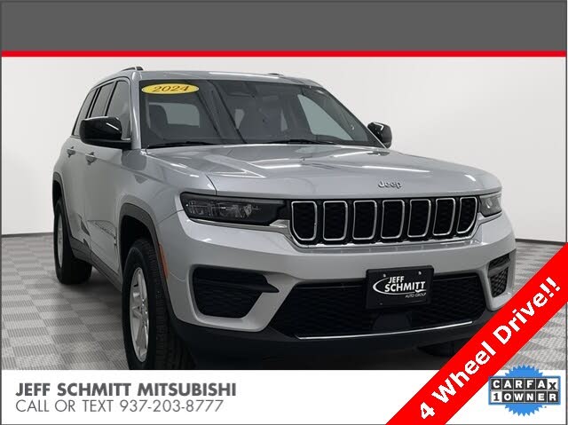 2024 Jeep Grand Cherokee Laredo 4WD