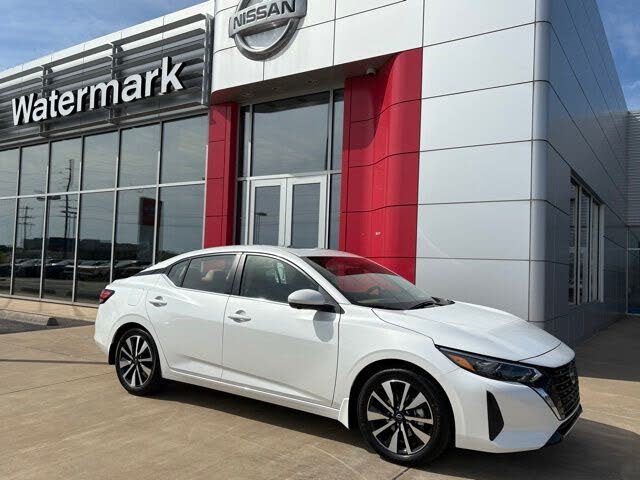 2025 Nissan Sentra SV FWD