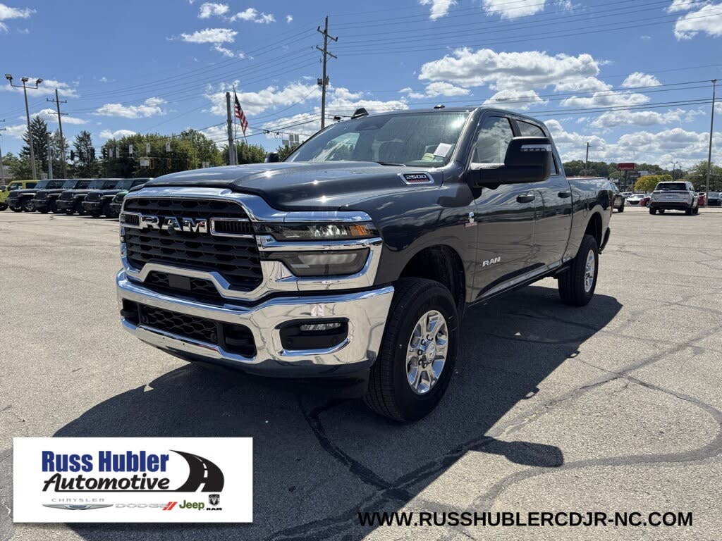 2025 RAM 2500 Big Horn Crew Cab 4WD