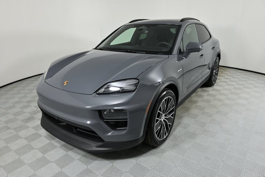 2025 Porsche Macan AWD
