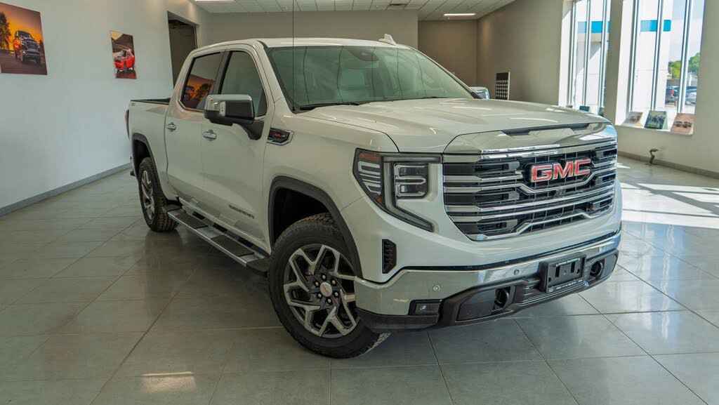 2025 GMC Sierra 1500 SLT Crew Cab 4WD