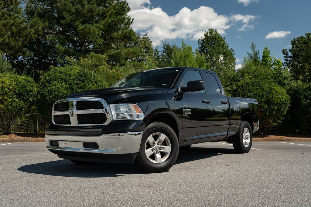 2024 RAM 1500 Classic SLT Quad Cab 4WD
