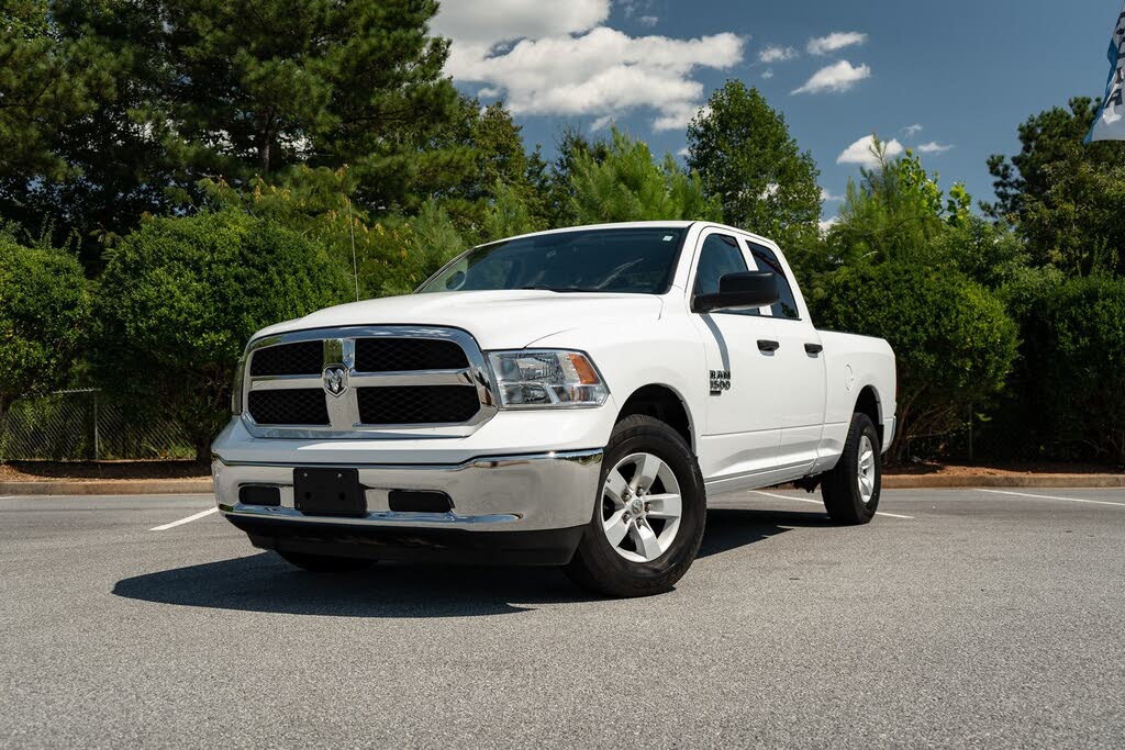 2024 RAM 1500 Classic SLT Quad Cab 4WD