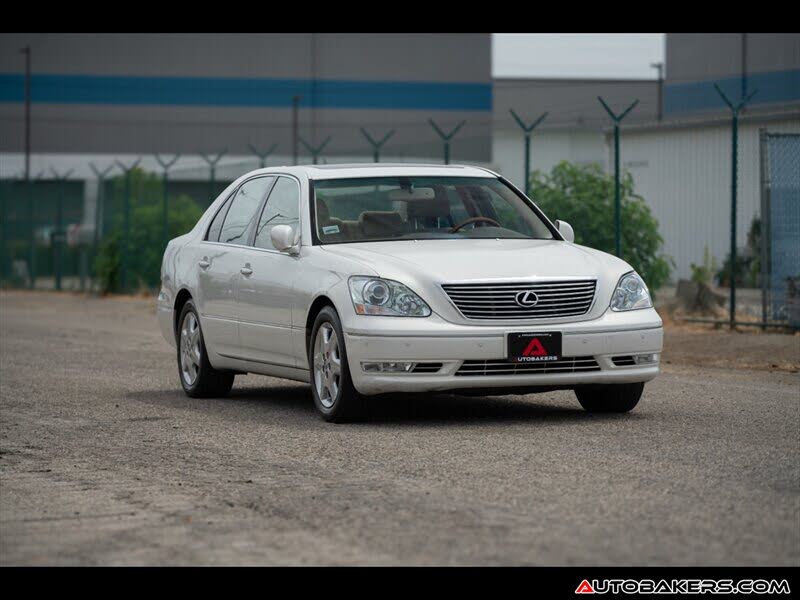 2004 Lexus LS 430 RWD