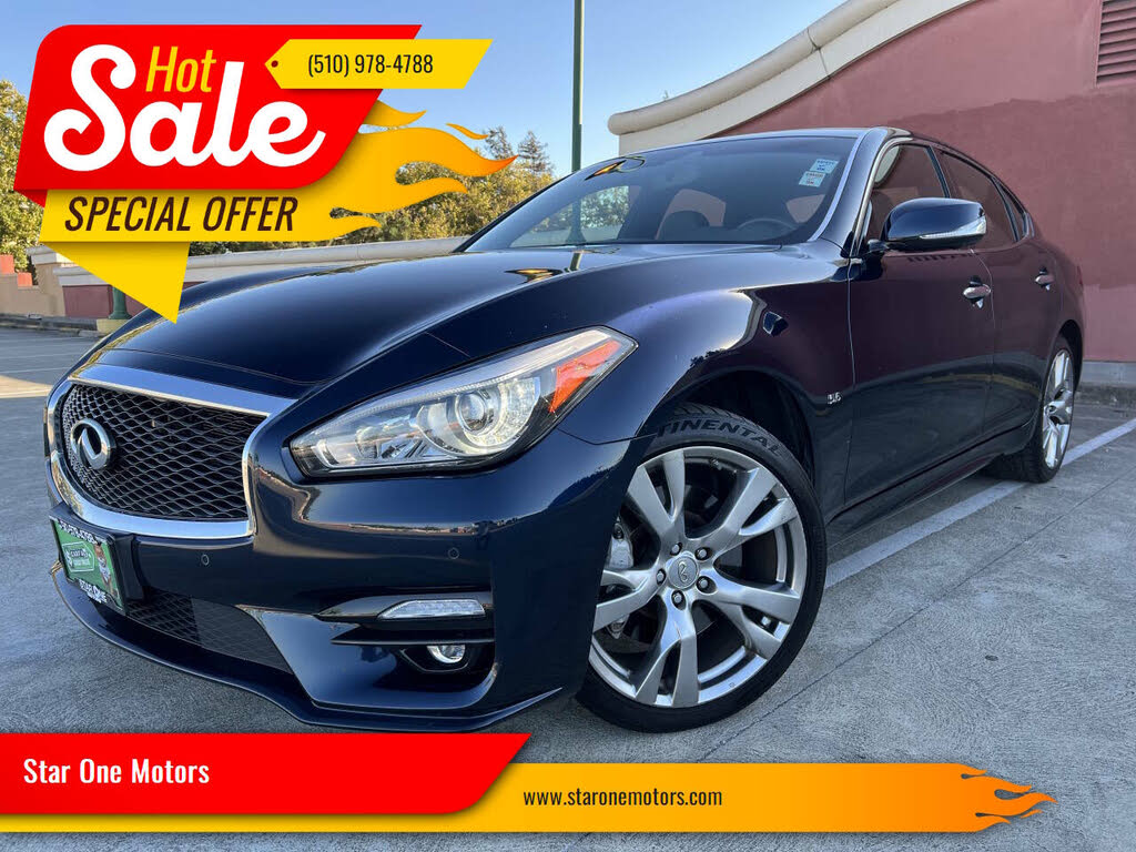 2017 INFINITI Q70 5.6 AWD