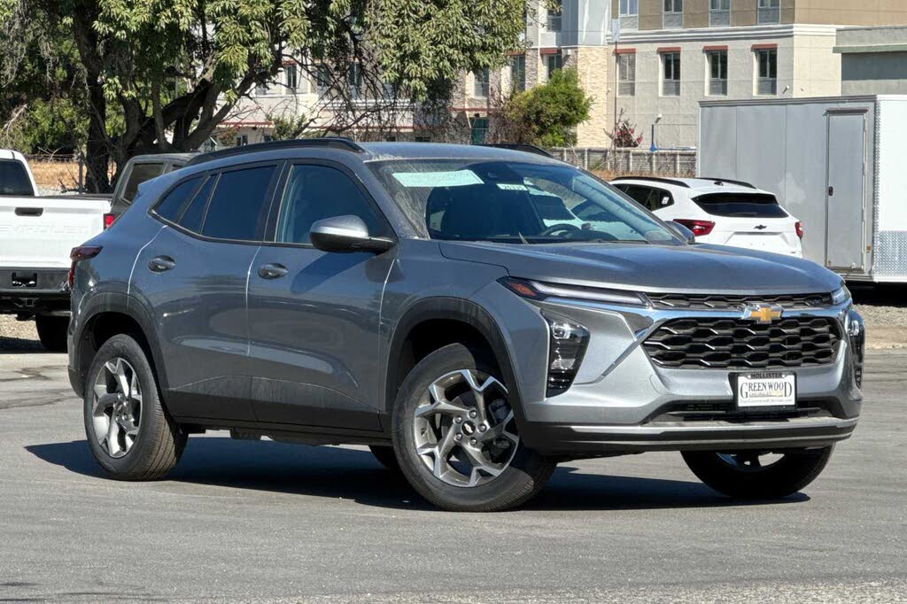 2025 Chevrolet Trax LT FWD