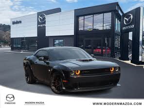 Dodge Challenger R/T Scat Pack Widebody RWD