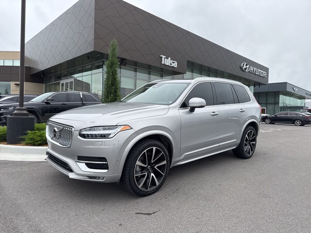 2023 Volvo XC90 B6 Plus Bright Theme 7-Passenger AWD