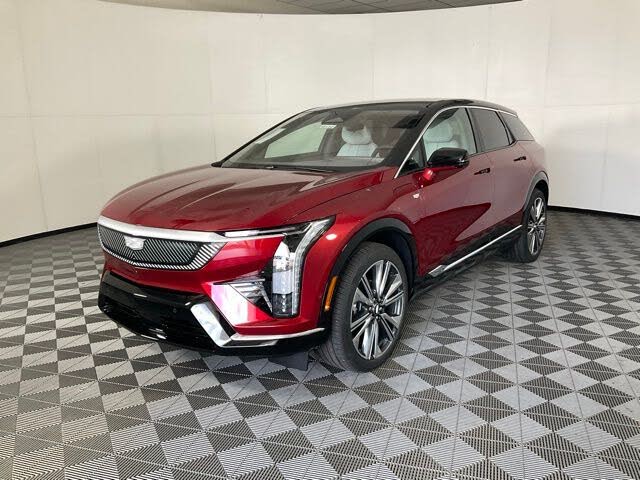 2025 Cadillac OPTIQ Luxury 2 AWD