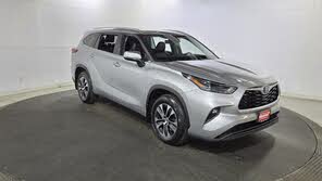 Toyota Highlander Hybrid XLE AWD